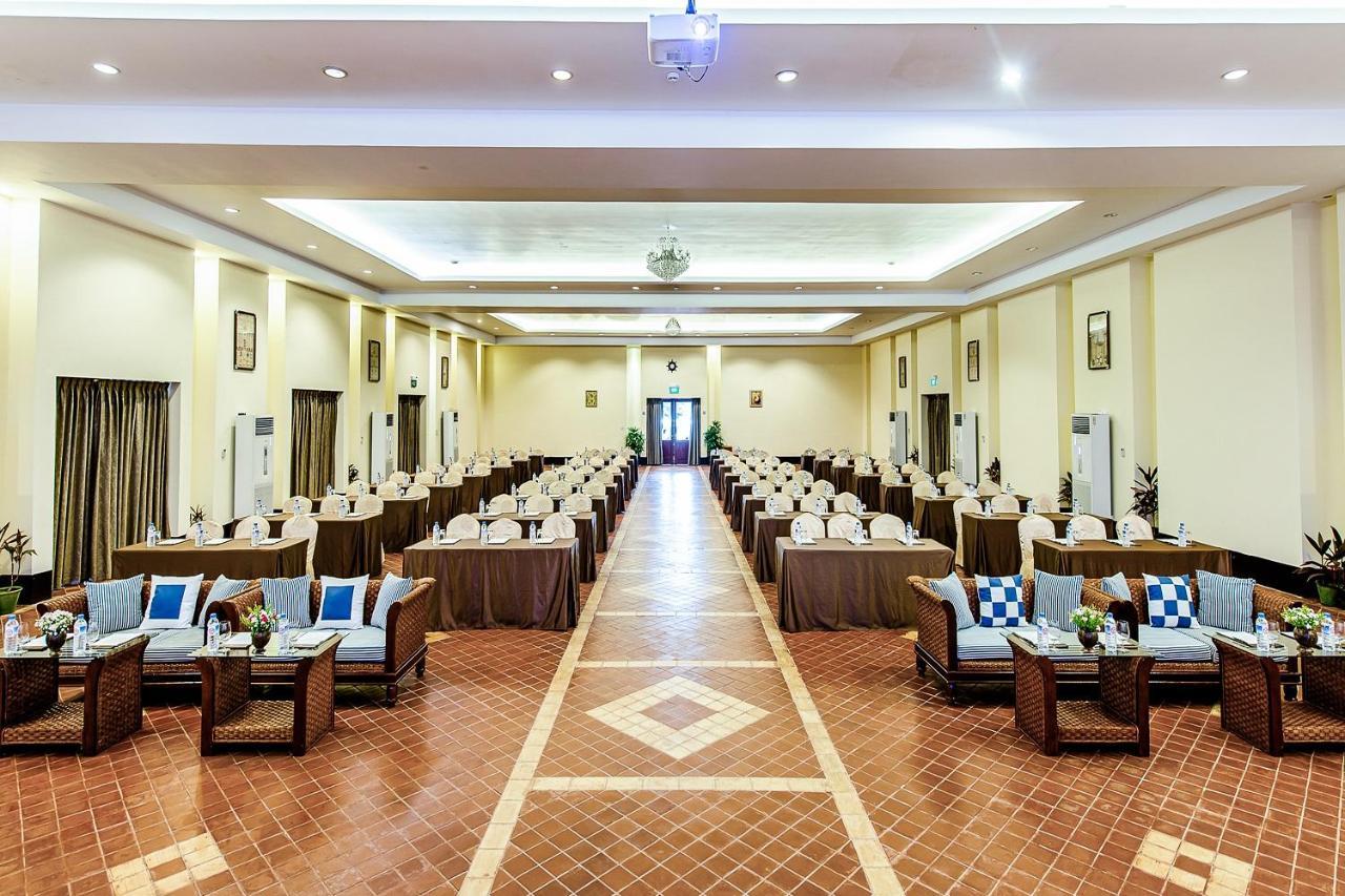 Ngwe Saung Yacht Club & Resort Ngwesaung Buitenkant foto