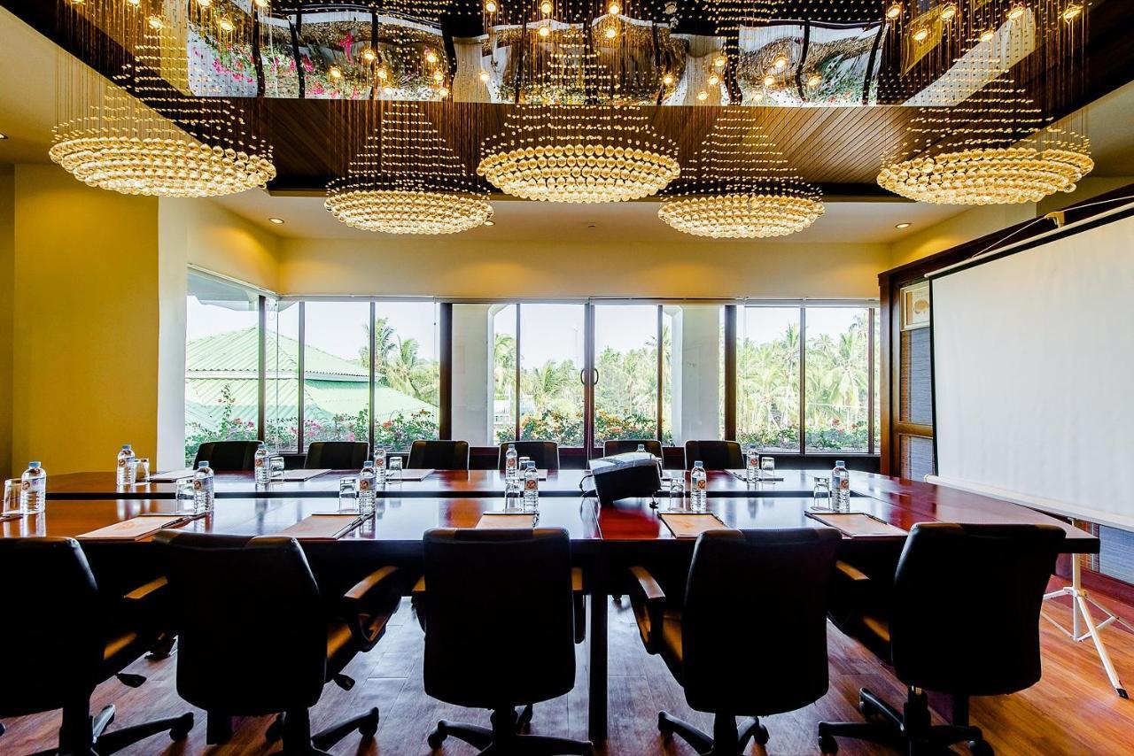 Ngwe Saung Yacht Club & Resort Ngwesaung Buitenkant foto