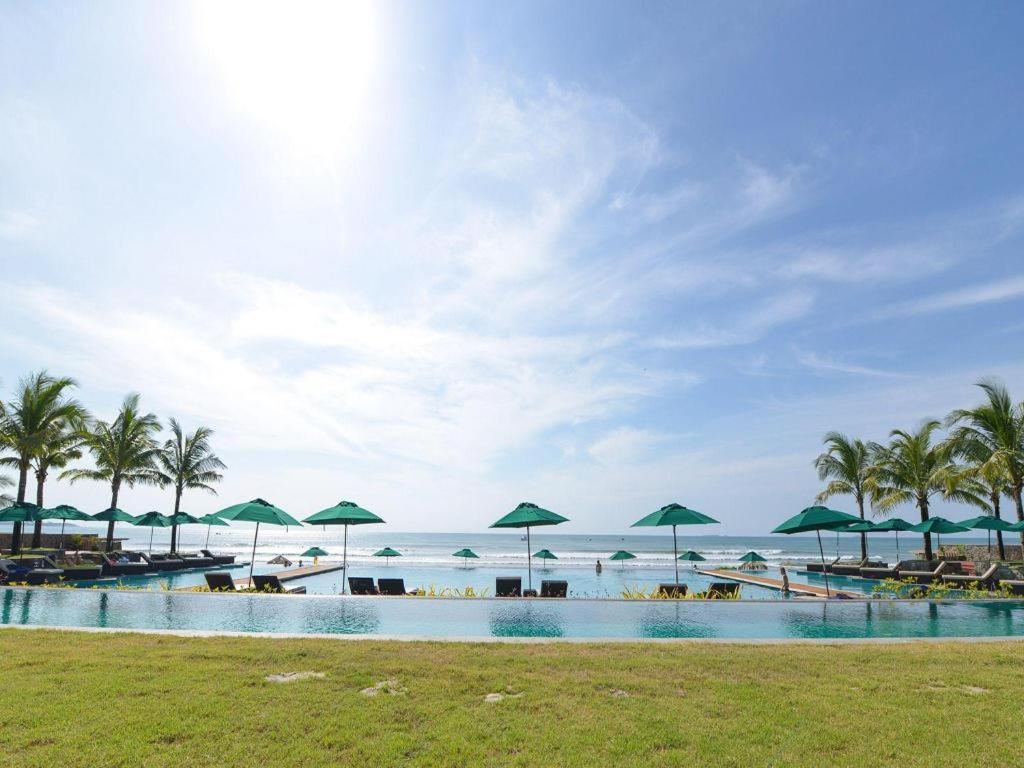 Ngwe Saung Yacht Club & Resort Ngwesaung Buitenkant foto