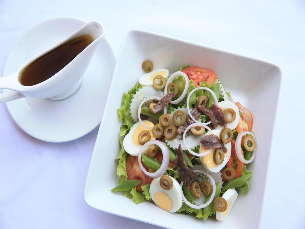 Ngwe Saung Yacht Club & Resort Ngwesaung Buitenkant foto