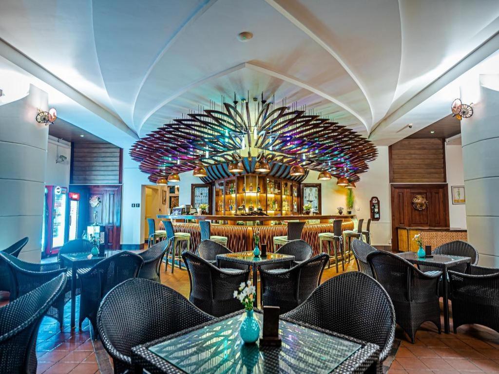 Ngwe Saung Yacht Club & Resort Ngwesaung Buitenkant foto